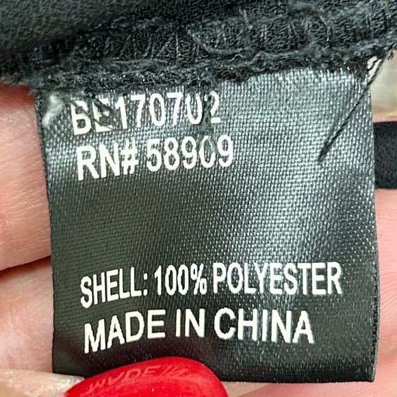 Gianni Bini Black Ruffle Sleeve Blouse Size: Small Excellent Condition - Picture 7 of 8